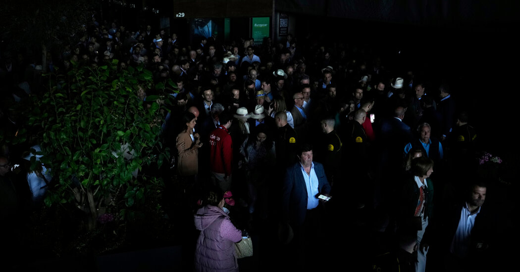 Scenes From the Blackouts in Spain and Portugal